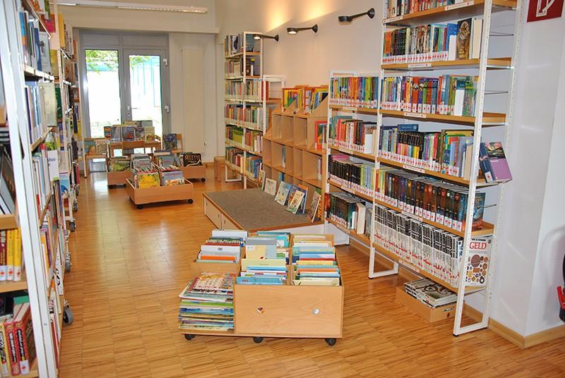 Innenansicht: Bibliothek Mariaenzersdorf